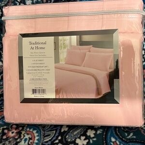 Traditional At Home Pink Bedding Set- 6 piece queen (4 pillow cases)